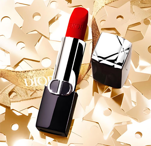 唇釉與口紅有什么區(qū)別？唇釉和口紅的區(qū)別有哪些？