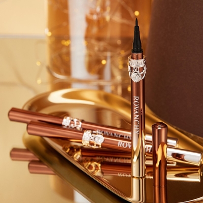 洛梵詩(shī)烏斯瑪草速干防水眼線液筆